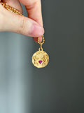 Rare 18k Antique French charm Il bat pour toi