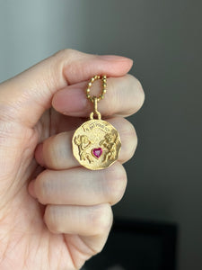 Rare 18k Antique French charm Il bat pour toi