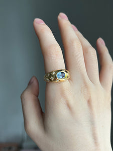 Butter band series : 14k butter bubble band with a natural blue spinel and diamond stars