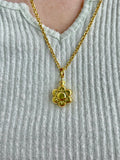 Lock-it Locket collection : 14k yellow gold flower scent locket pendant charm